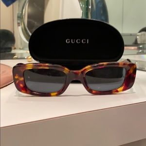 Gucci tortoise shell sunglasses